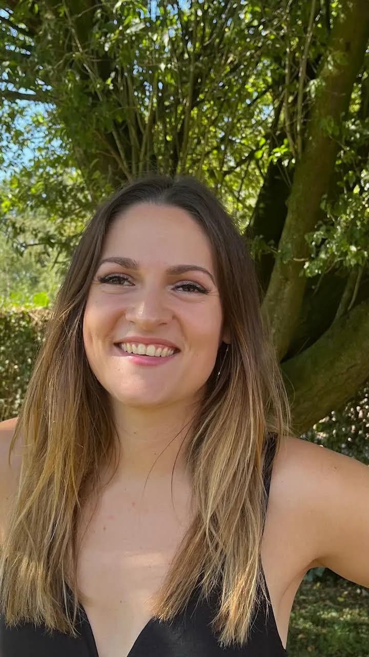 Laura Schoefs